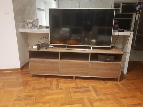 Mueble para Televisor en excelente estado de buena calidad