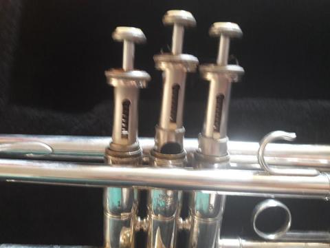 Trompeta Yamaha 232s