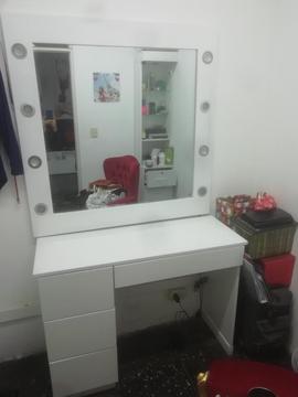 mesa para maquillaje