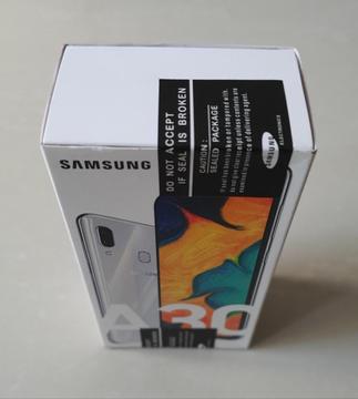 Samsung Galaxy A30 Memoria Interna 32GB RAM 3GB