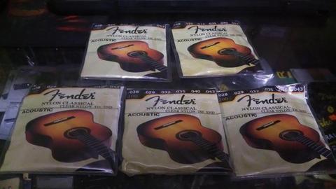 Cuerdas de Nylon Fender Strings Clear Nylon