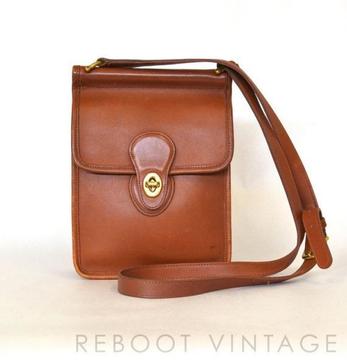 Morral Coach Vintage Renzo Cartera Guess