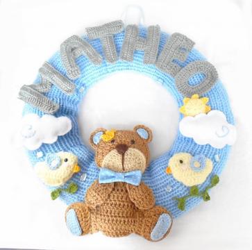 corona de bienvenida nombre bebe crochet