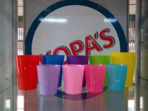 Vasos Plásticos en Polipropileno, Colores Variados