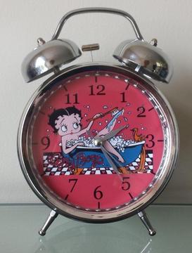 Reloj Despertador Estilo Vintage Betty Boop En Tina