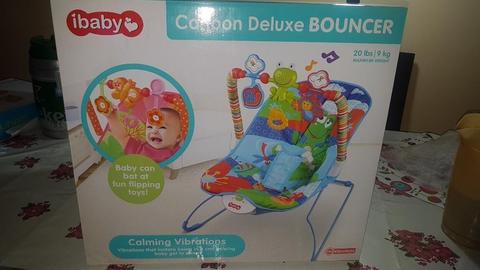 Remato Nuevo en Caja Bouncer Mecedora