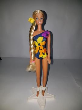 Barbie Tropical Basa Perú