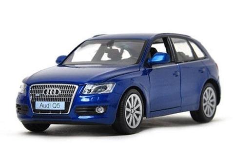 Auto a escasla Motormax, Audi Q5 SUV AZUL 1/24