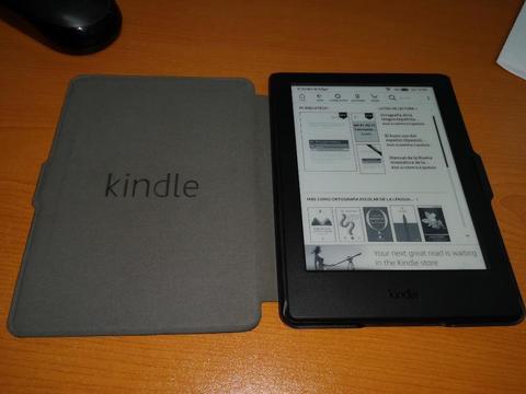 Vendo Kindle Standar 9.5 de 10 con Funda