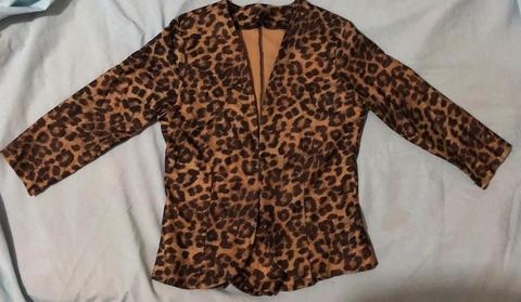 Chaqueta casaca capa blazer animal print leopardo