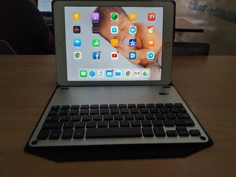 iPad Nuevo 32gb 6ta Generacion. Dorado