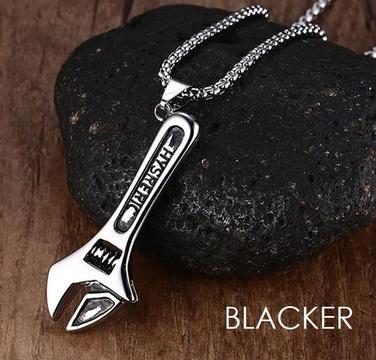 COLLAR LLAVE WRENCH NECKLACE