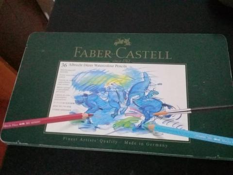 Colores Faber Castell profesionales y regla T de 90 cm
