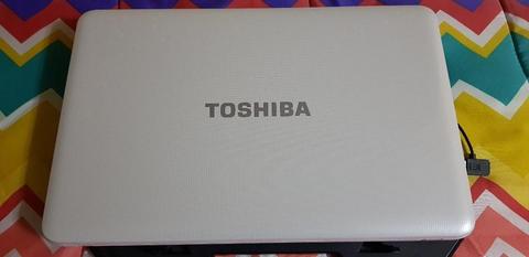 Se Vende Laptop Toshiba Satellite L855