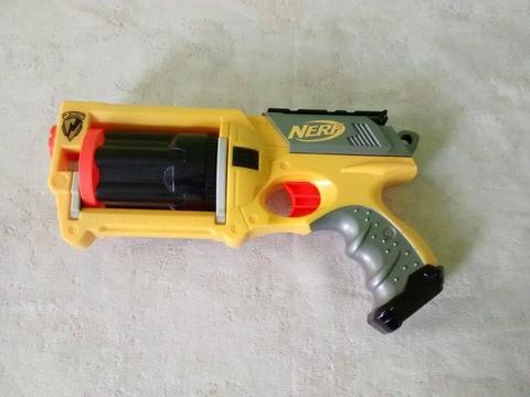 Pistola Nerf Maverick Rev6