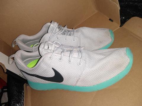 Zapatilla Nike Roshe Talla 42.5 Usado original