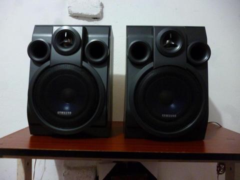 Parlantes Samsung Max-c550 SPEARKER SYSTEM 300W RMS