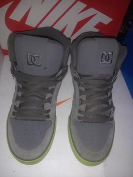 Zapatilla Original Dg Talla 43 Usado