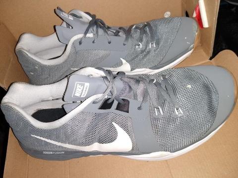 Zapatilla Nike Talla 45.5 Usado Us11.5
