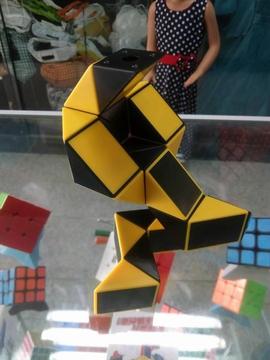 Rompecabezas Regla de Rubik Marca Shengshou Snake Serpiente Mágica Cubo de Rubik Original Profesional Suave