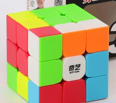 Cubo de Rubik Profesional QiYi Warrior W 3x3x3 Cubo Magico