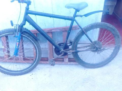 Bicicleta color negra