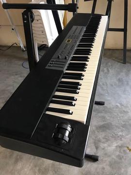 MAudio ProKeys 88 Stage Piano usado