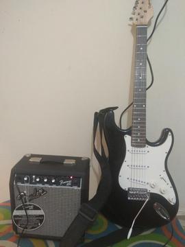 Amplificador Fender 10G con Guitarra Electrica