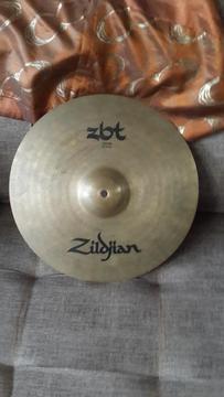 platillo crash zildjian zbt 14'