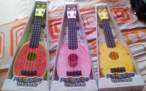 mini guitarra UKELELE DE FRUTAS para niños!!!