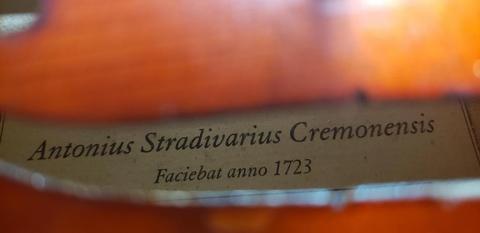 Master Violin Stradivarius, Aleman, sonido profundo potente