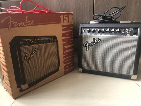 Amplificasor Fender Frontman 15R