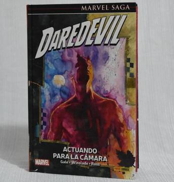 Panini comics Marvel saga Daredevil 4: Actuando para la cámara