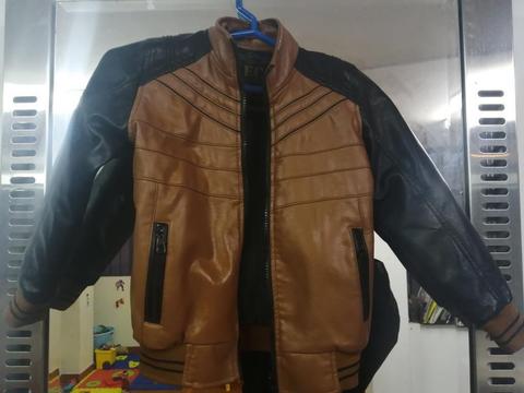 Casaca Tipo Cuero Niño Talla 6