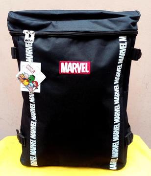 mochila Marvel , original ! unica !