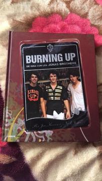 LIBRO DE LOS JONAS BROTHERS