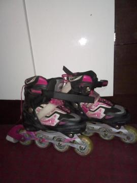 PATINES NIÑA REMATO X VIAJE URG