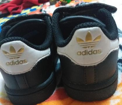 Zapatillas Adidas Originales Semi Nuevas