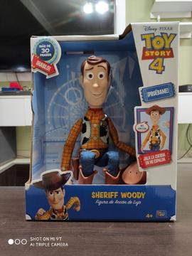 Woody Toy Story 4 Figura Deluxe