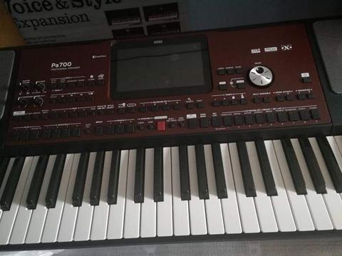 Korg Pa 700 Teclado