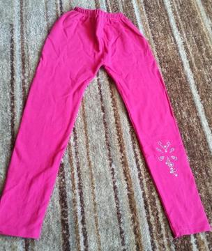 BUZO PANTALÓN ROSADO CON ESTAMPADO PARA NIÑA