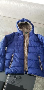 Vendo Casaca Marca Benetton Talla M