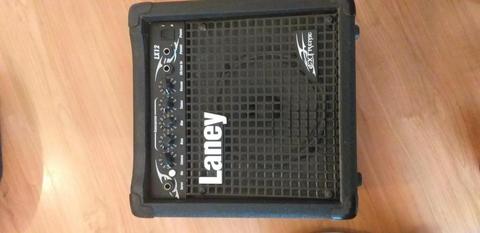 Amplificador de Guitarra Laney LX12