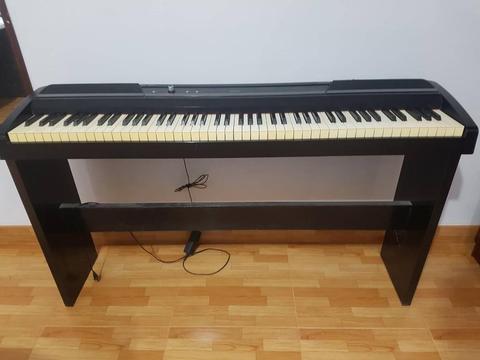 Piano Korg Sp170-s