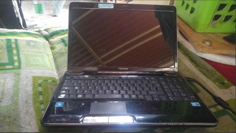 Laptop Toshiba Satellite A505- I7 Win 10