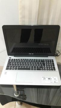 Laptop Asus I7