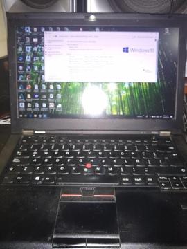 Laptop LENOVO I5 , 8 RAM