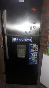 Refrigeradora Indurama