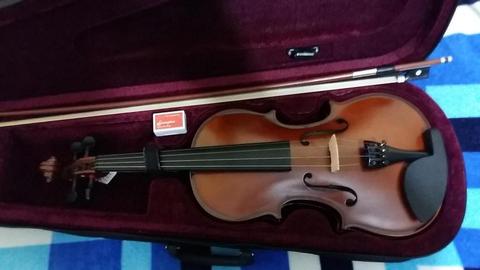 Violin Mavis