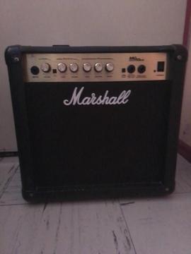 Amplificador Marshall Mg 15 Cd